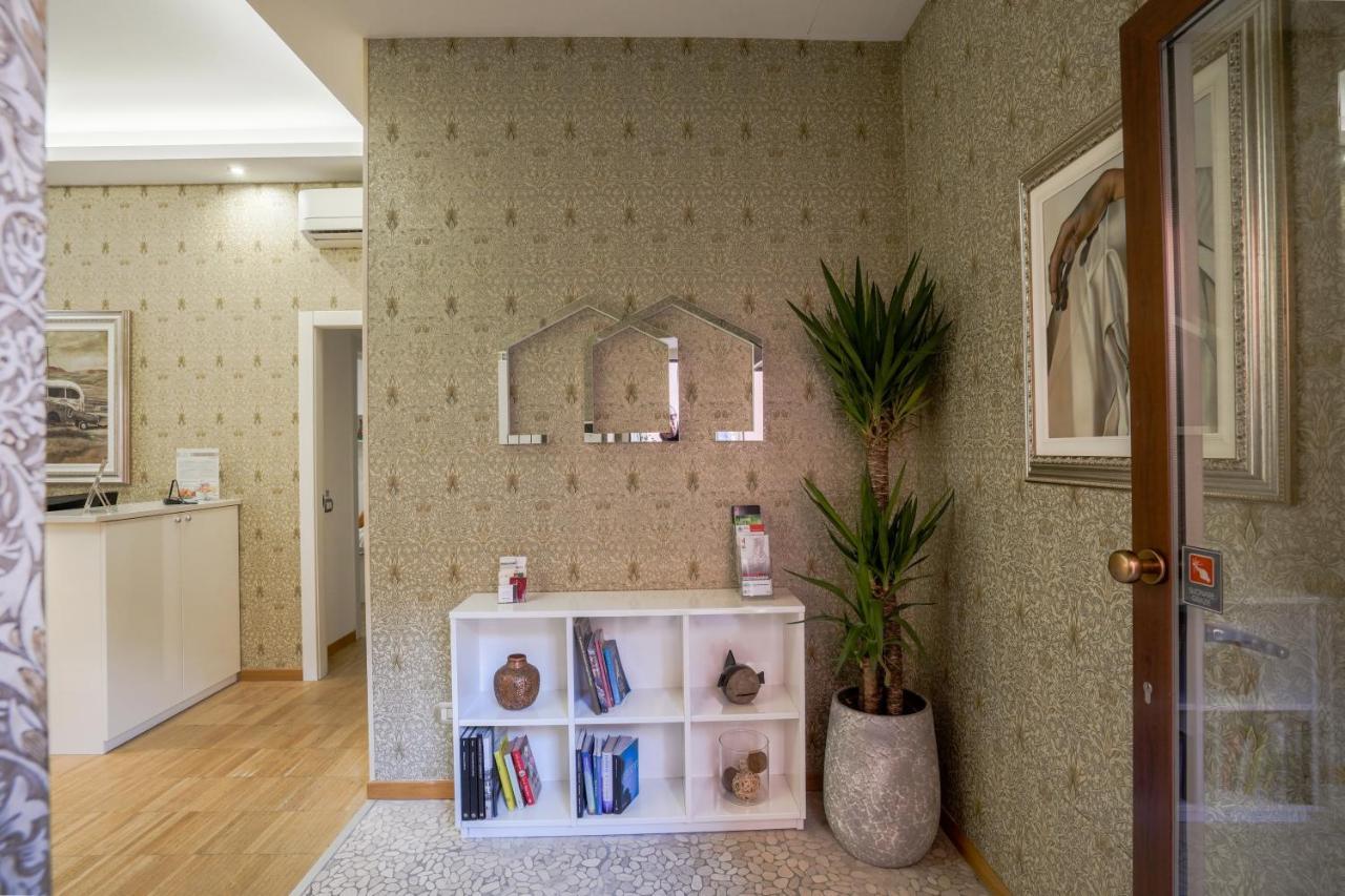 Monza City Rooms & Studios Экстерьер фото