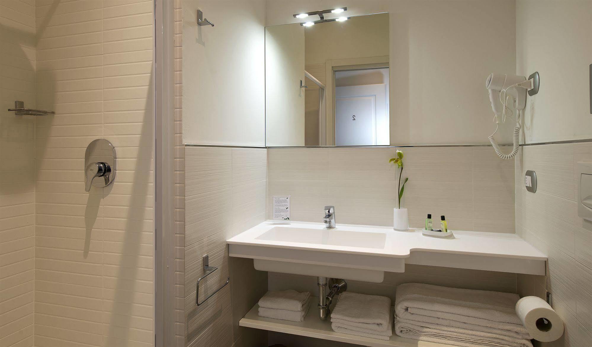Monza City Rooms & Studios Экстерьер фото