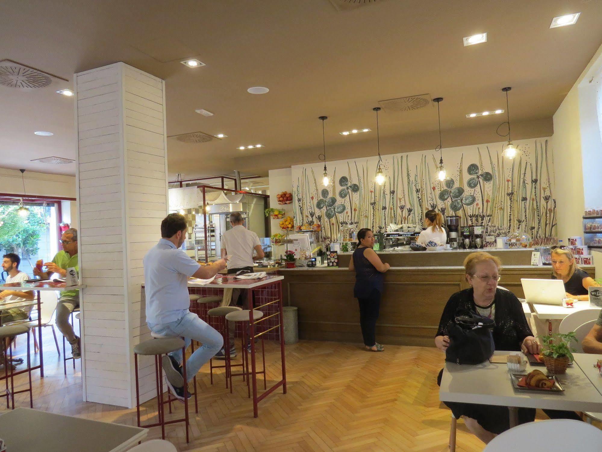 Monza City Rooms & Studios Экстерьер фото